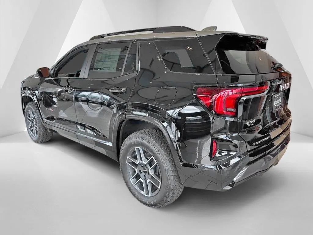 New 2027 GMC Terrain AT4 w/ Technology Package II AWD/4WD image 5
