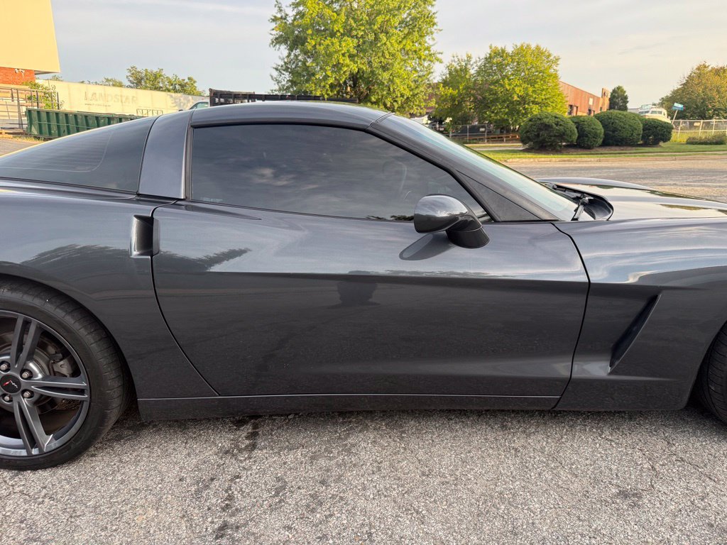 Used 2010 Chevrolet Corvette Coupe w/ 1LT RWD image 15