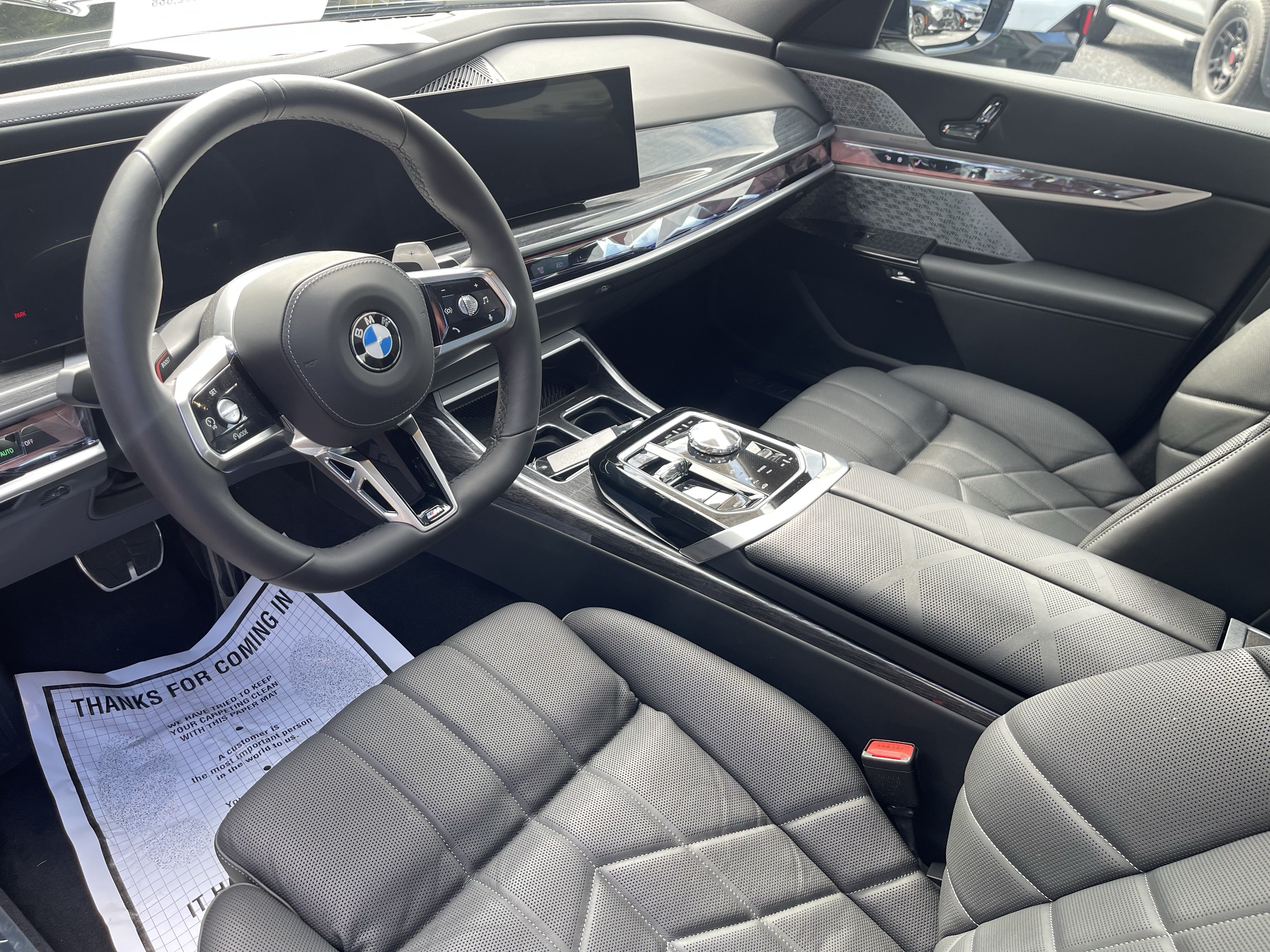 Certified 2025 BMW 760i xDrive AWD/4WD image 10