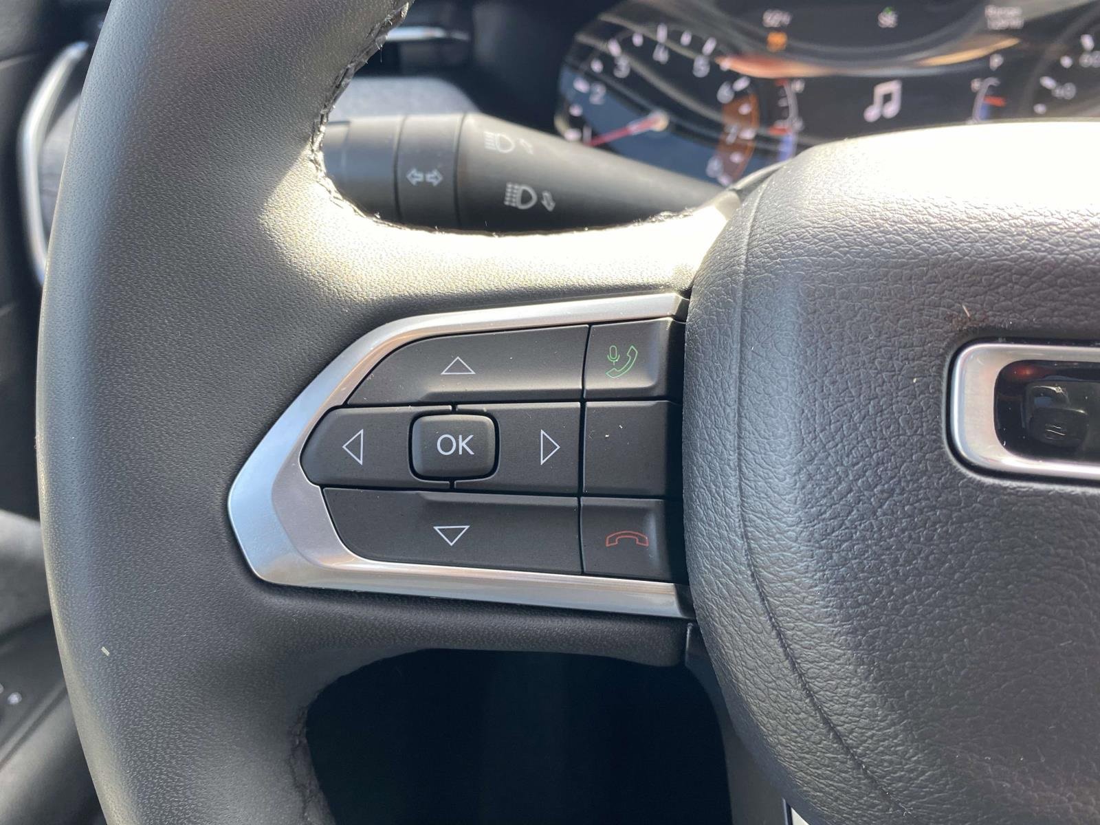 Used 2023 Jeep Compass Latitude w/ Sun and Sound Group image 22