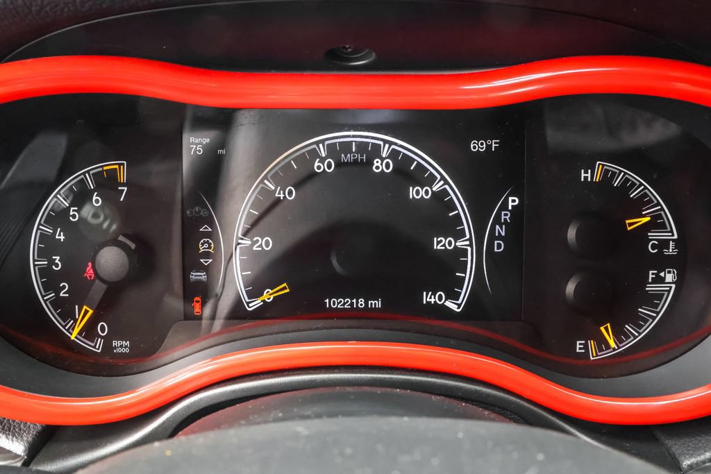 Used 2019 Jeep Grand Cherokee Altitude AWD/4WD image 22