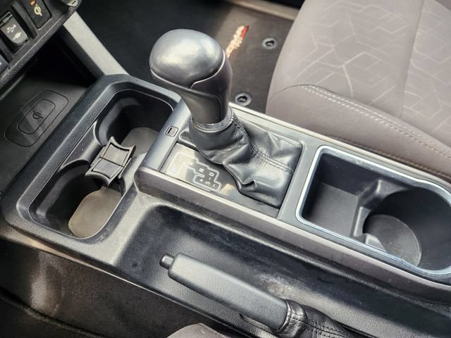 Certified 2018 Toyota Tacoma TRD Sport w/ Technology Package RWD image 19