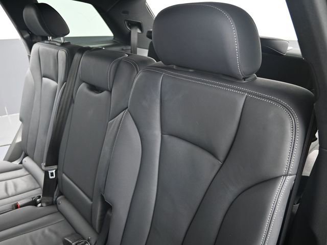 Used 2025 Audi Q7 3.0T Premium Plus image 24