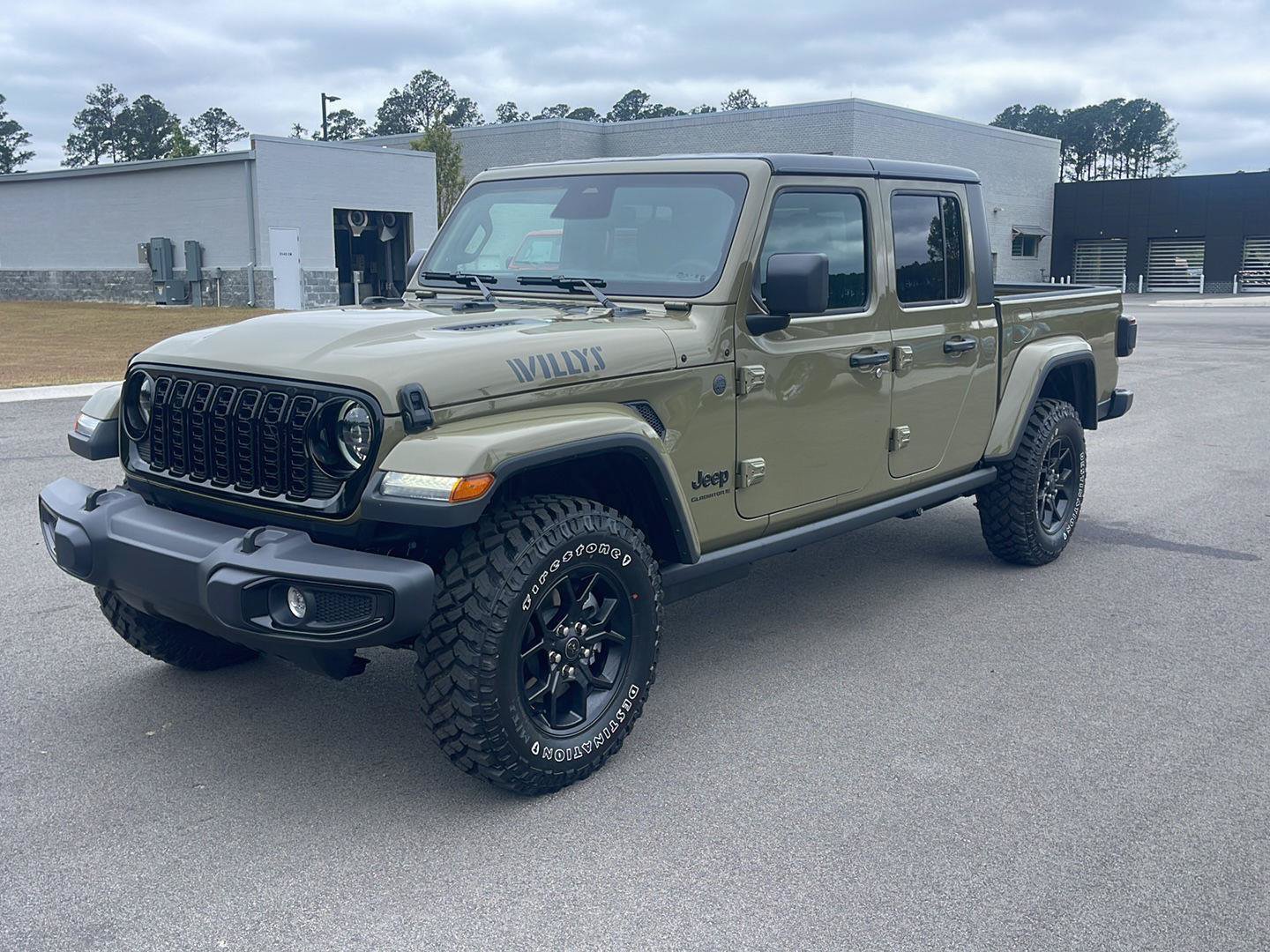 New 2026 Jeep Gladiator Sport AWD/4WD image 3
