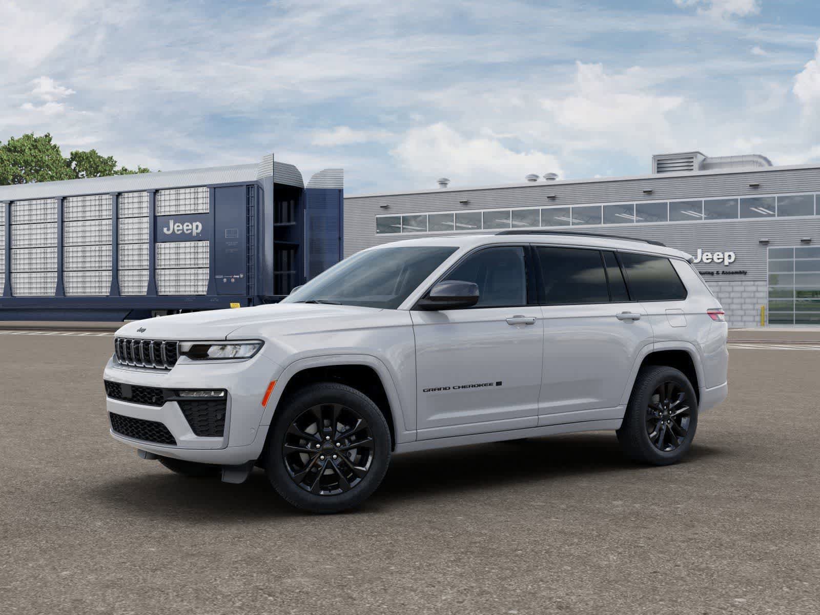 Used 2026 Jeep Grand Cherokee L Limited AWD/4WD image 2