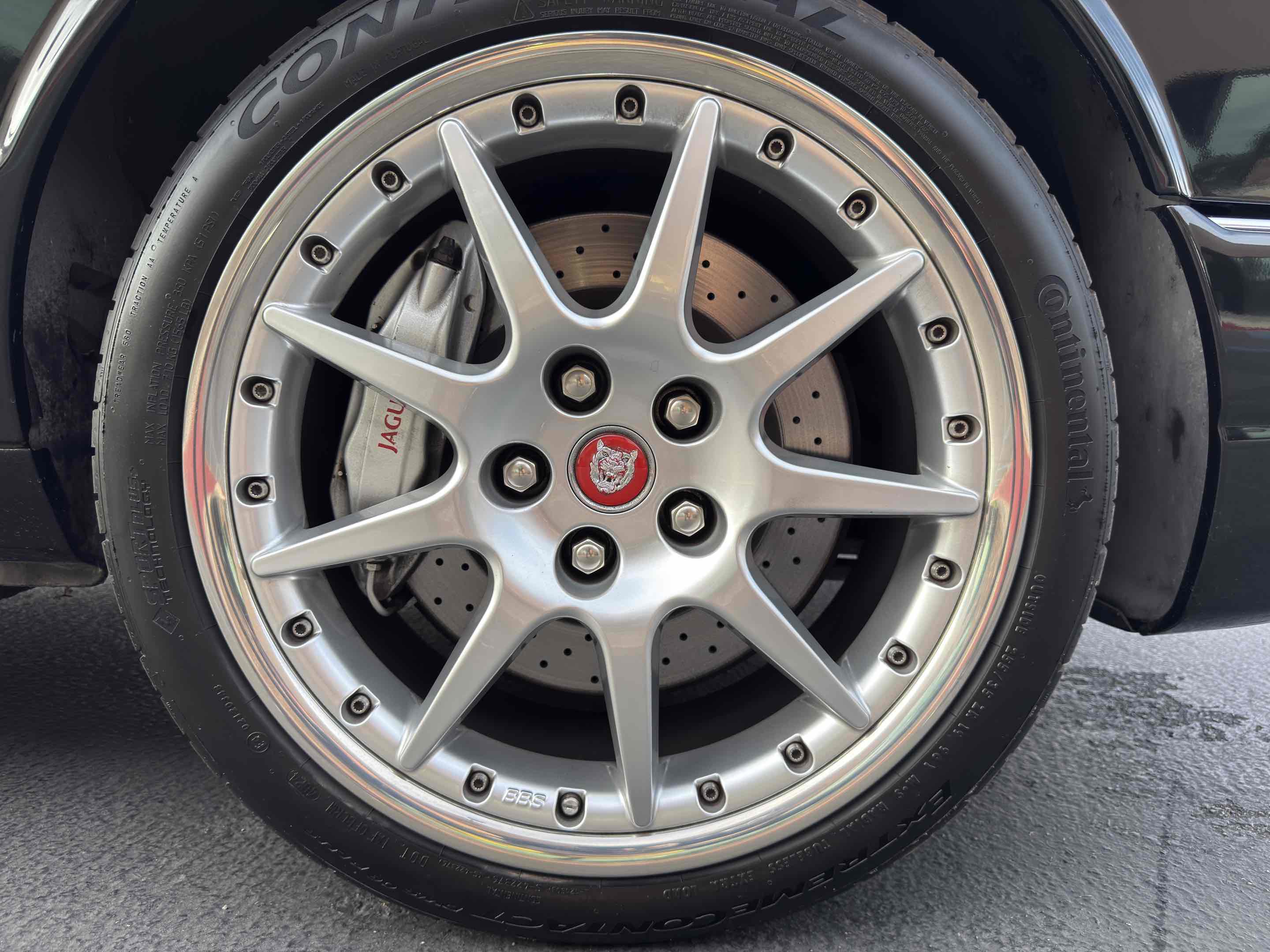 Used 2002 Jaguar XJ8 image 32