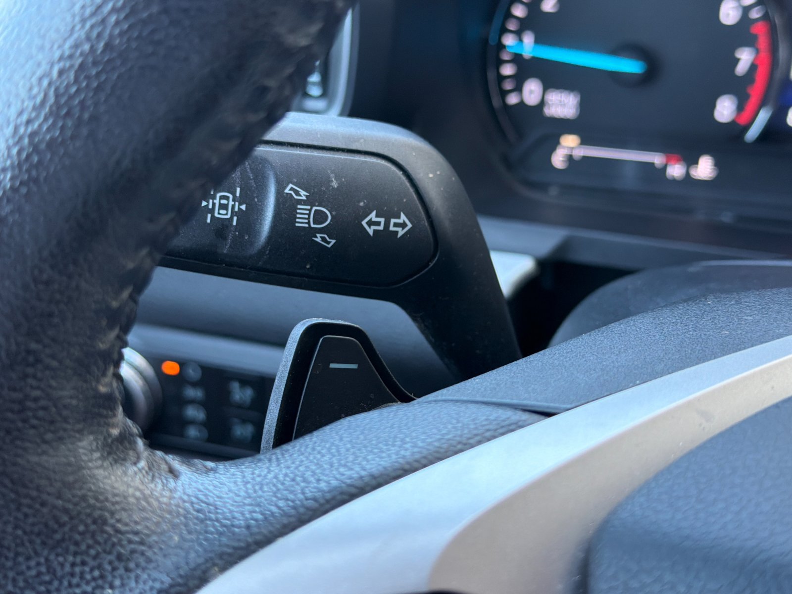 Used 2021 Ford Explorer XLT w/ Equipment Group 202A RWD image 29