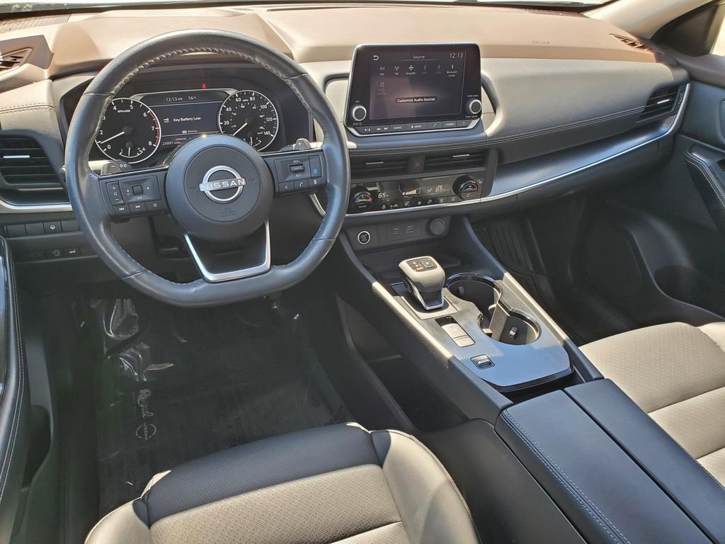 Certified 2023 Nissan Rogue SV w/ SV Premium B Package FWD image 17