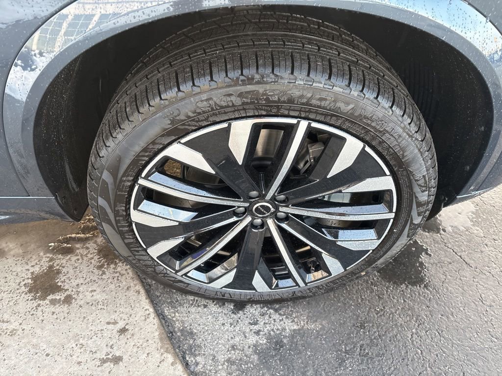 New 2026 Volvo XC90 T8 Ultra w/ Protection Package Premier image 14