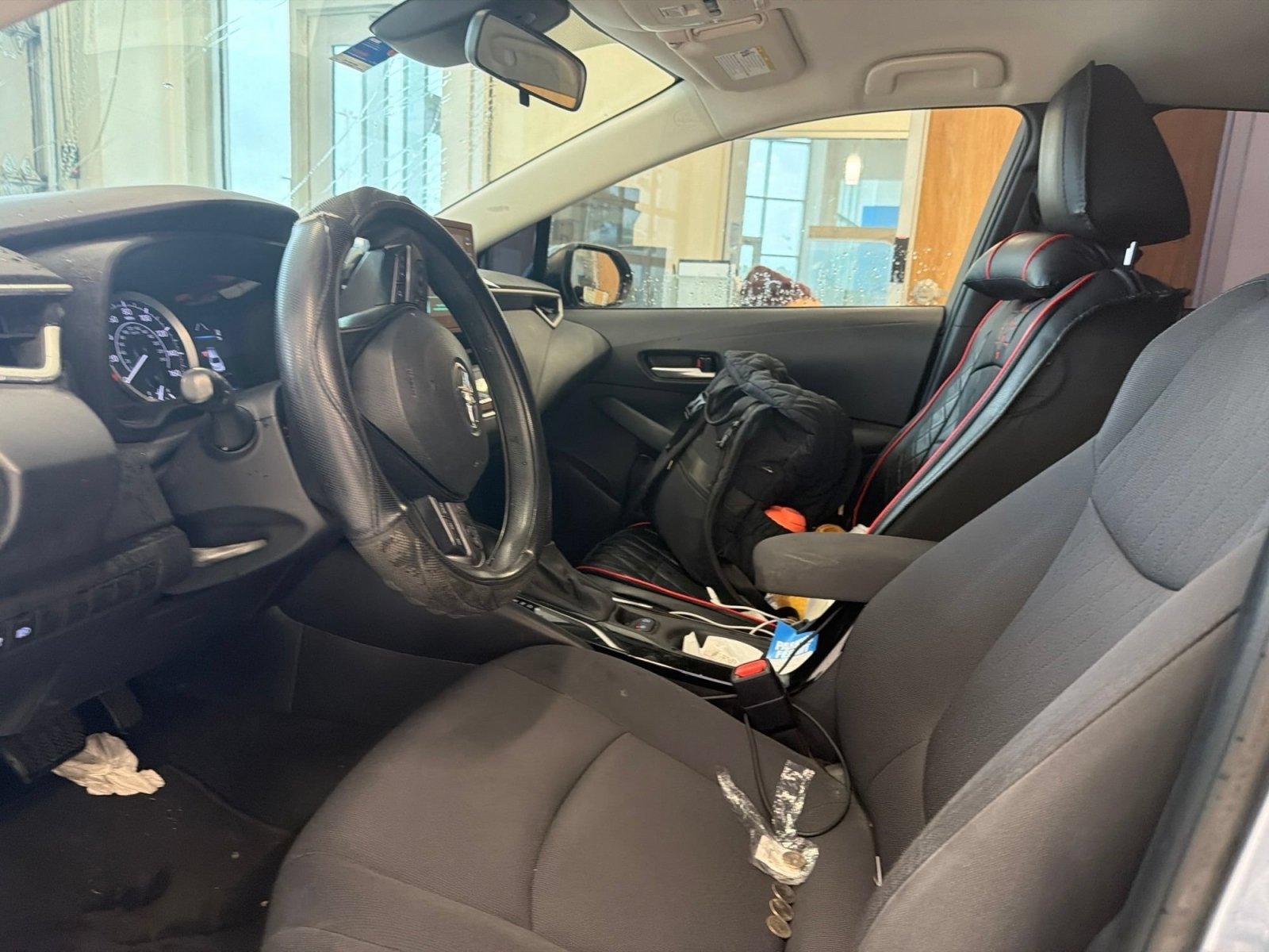 Used 2020 Toyota Corolla LE FWD image 15