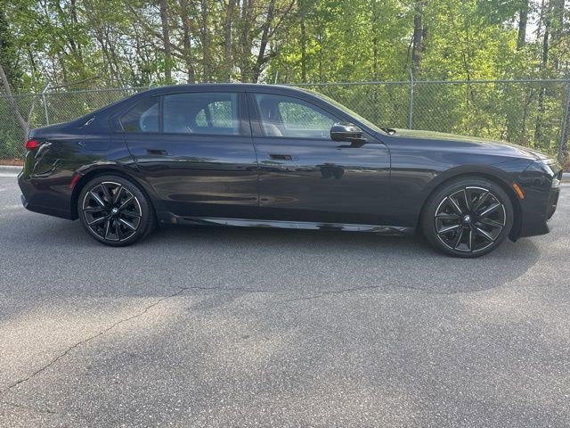 Certified 2023 BMW 760i xDrive w/ Executive Package image 11