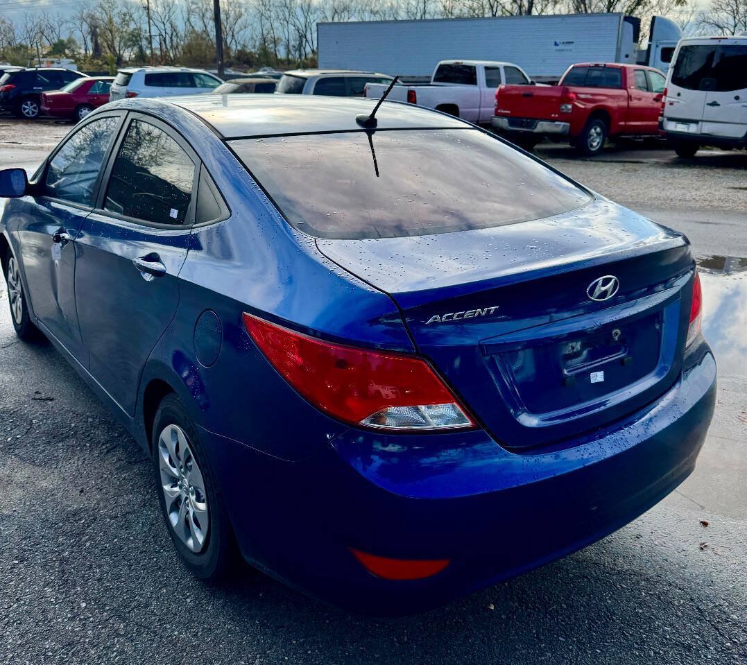 Used 2015 Hyundai Accent GLS FWD image 5