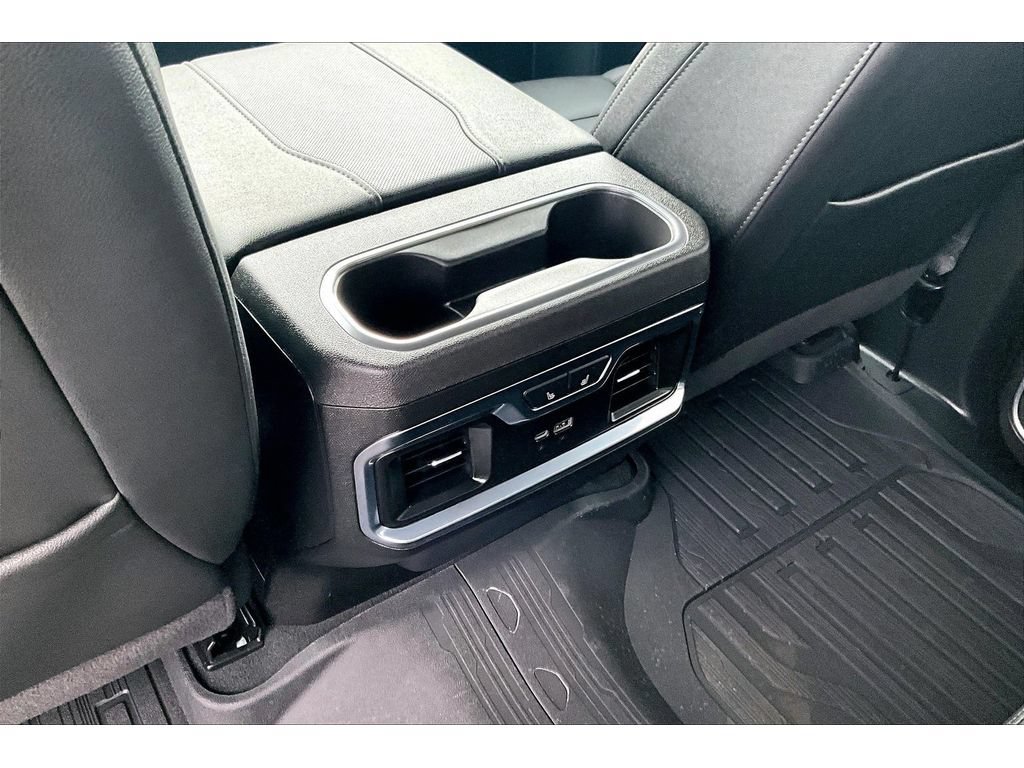 Used 2025 GMC Sierra 2500 SLT w/ SLT Premium Package AWD/4WD image 11