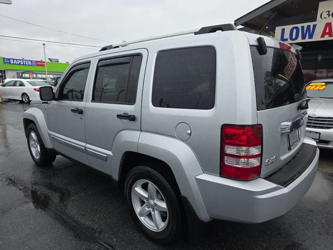 Used 2011 Jeep Liberty Limited image 5