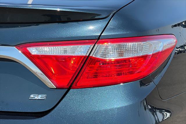 Certified 2017 Toyota Camry SE FWD image 29