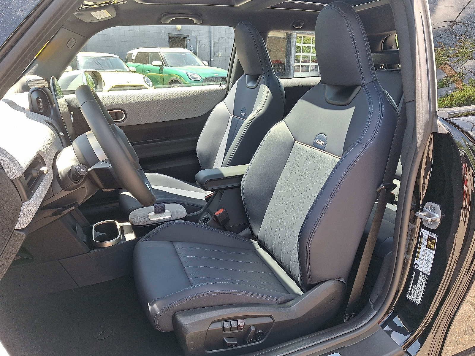 Used 2025 MINI Cooper S image 13