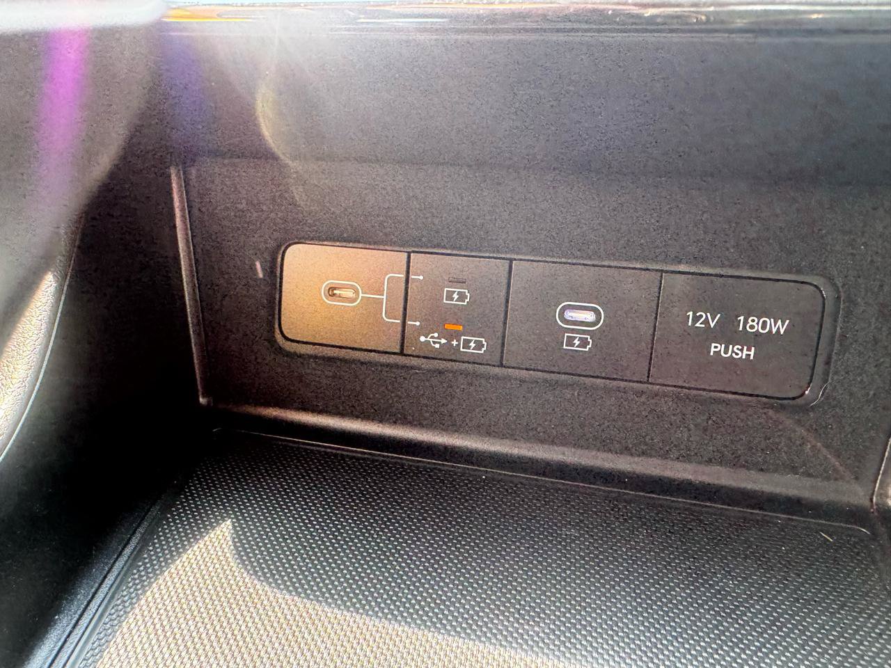 Used 2025 Hyundai Sonata SE FWD image 28