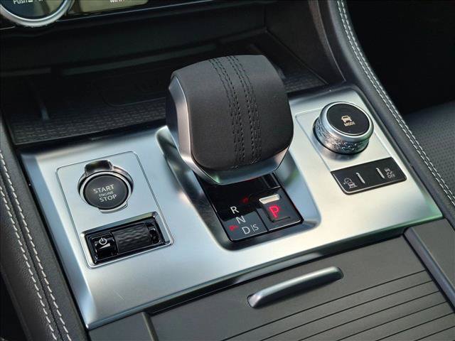 Certified 2026 Jaguar F-PACE R-Dynamic S AWD/4WD image 11