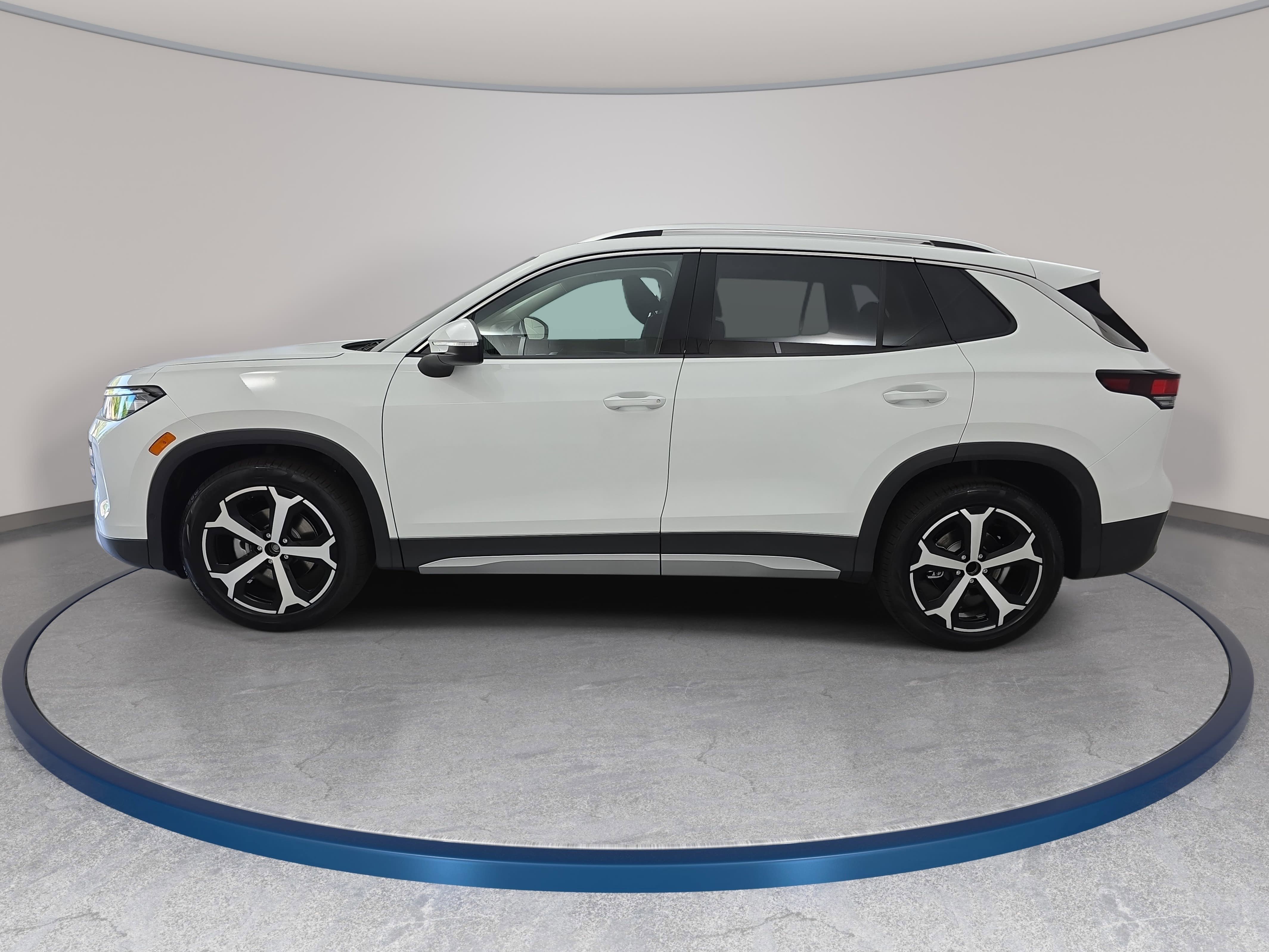 New 2026 Volkswagen Tiguan SE FWD image 8