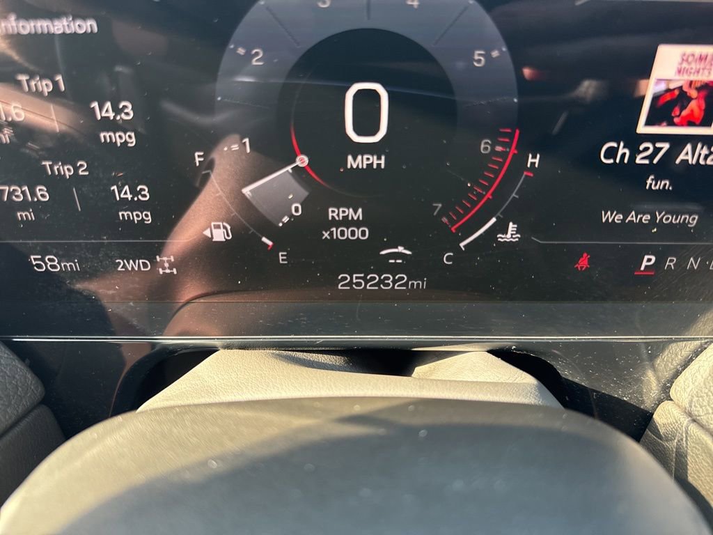 Used 2025 GMC Yukon Denali image 27