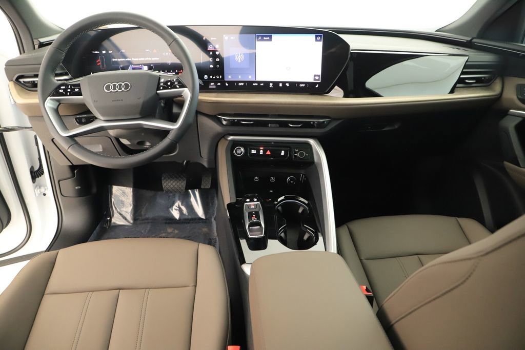 New 2025 Audi Q5 Premium image 18