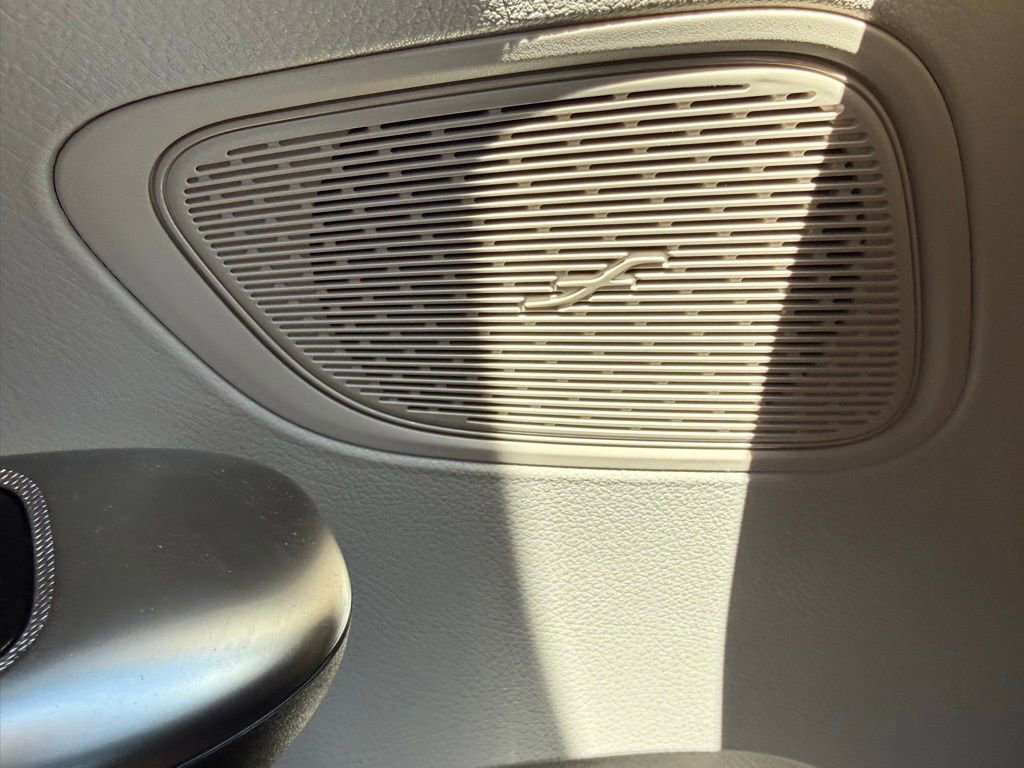 Used 2026 Mercedes-Benz GLC 300 image 25