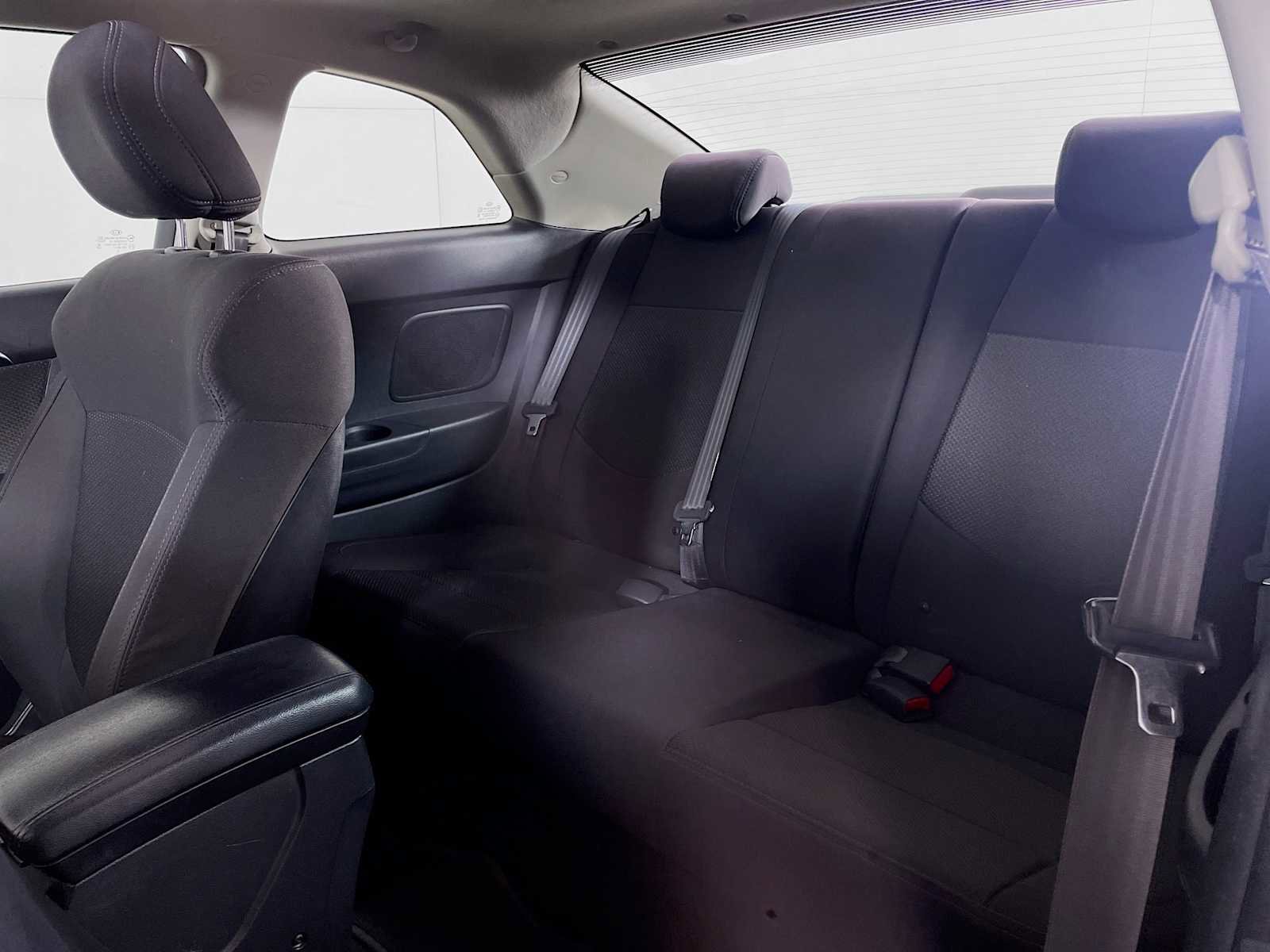 Used 2013 Kia Forte Koup EX image 21