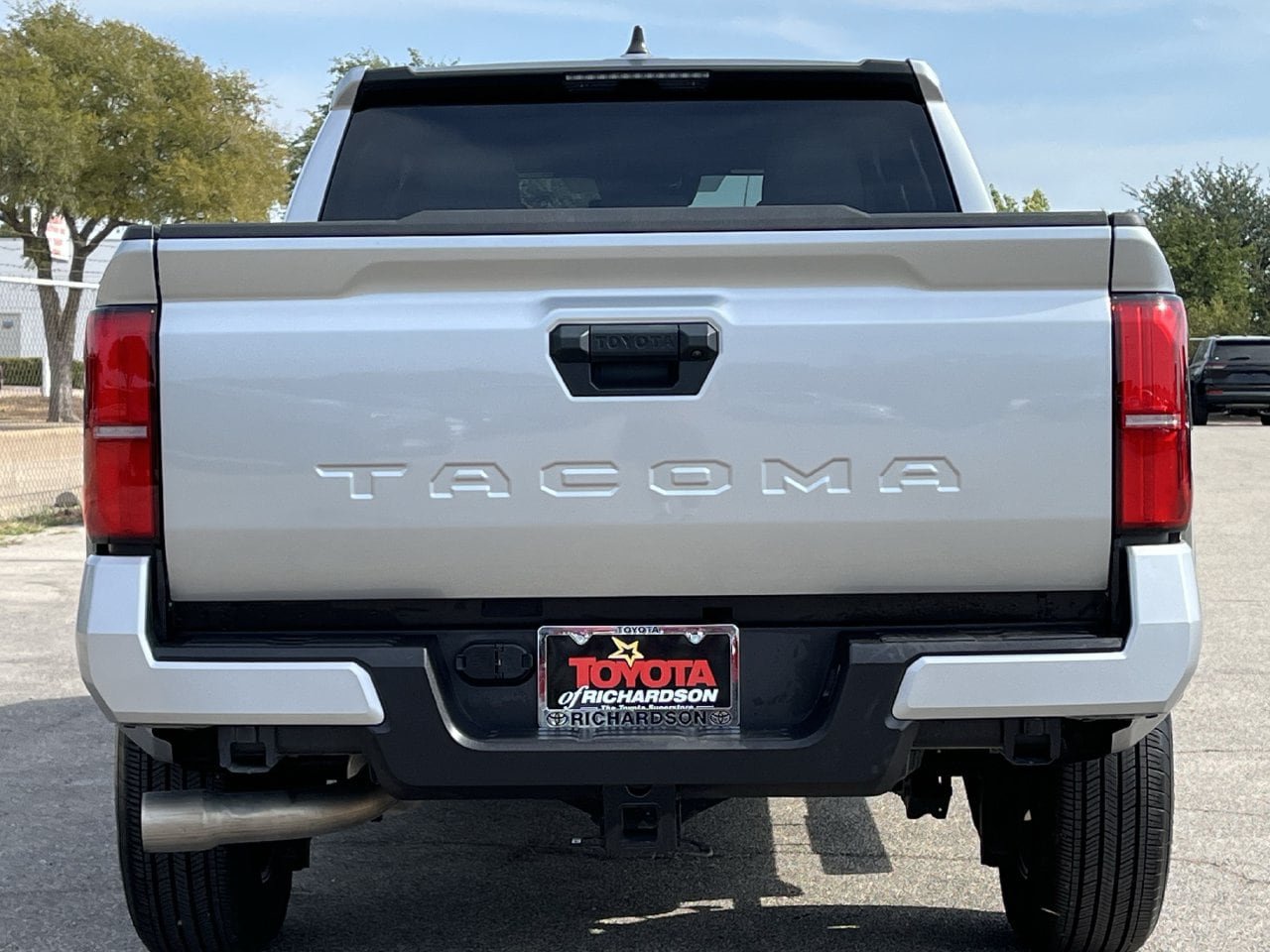Used 2025 Toyota Tacoma SR5 RWD image 5