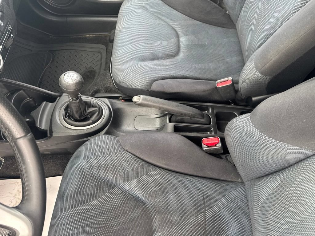 Used 2010 Honda Fit Sport image 23