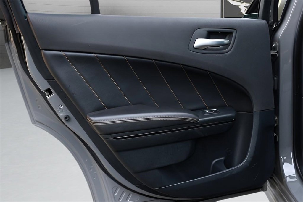 Used 2018 Dodge Charger R/T image 21