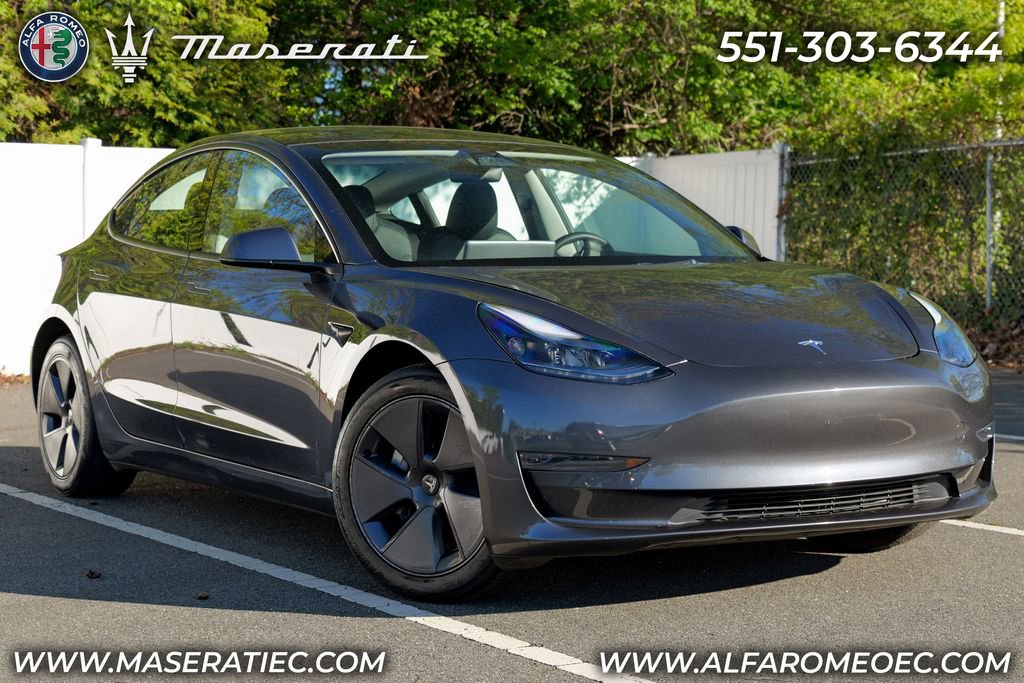 Used 2023 Tesla Model 3 Standard Range RWD image 1