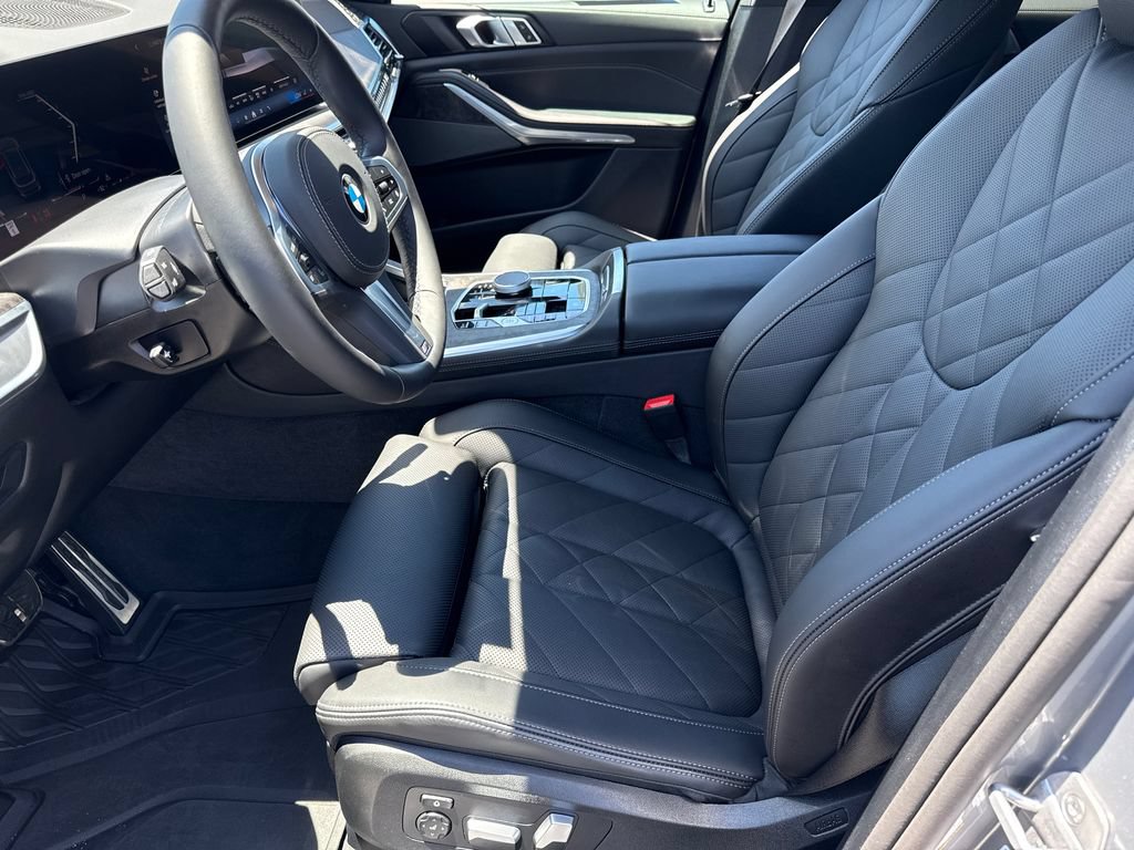 Used 2026 BMW X5 sDrive40i w/ M Sport Package RWD image 22