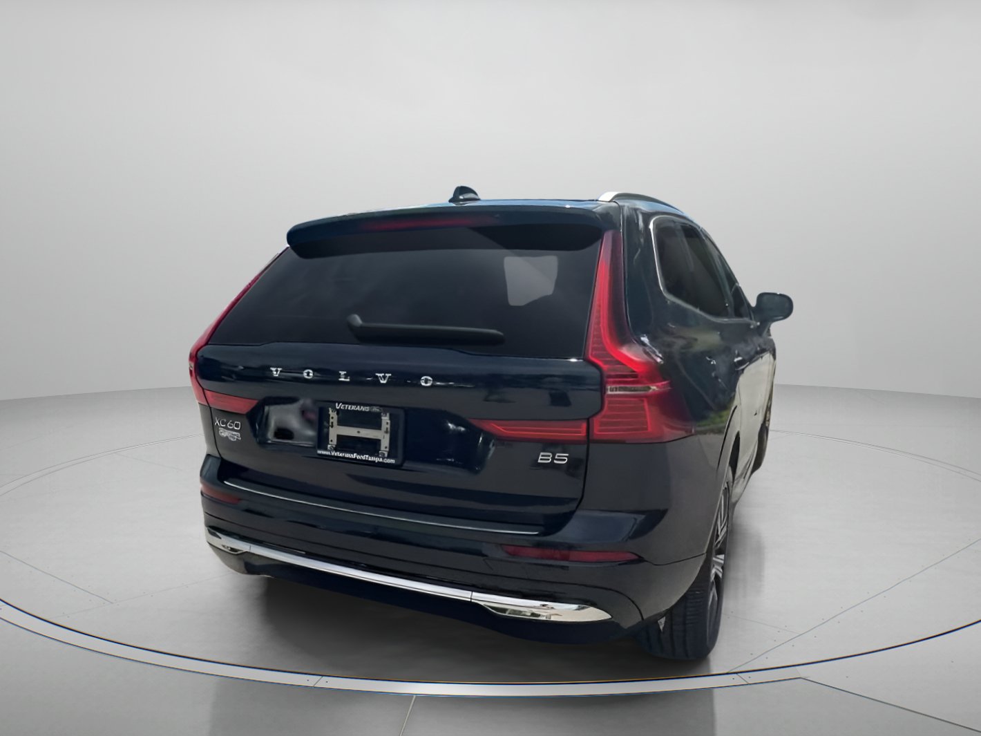 Used 2022 Volvo XC60 B5 Inscription w/ Protection Package Premier FWD image 28