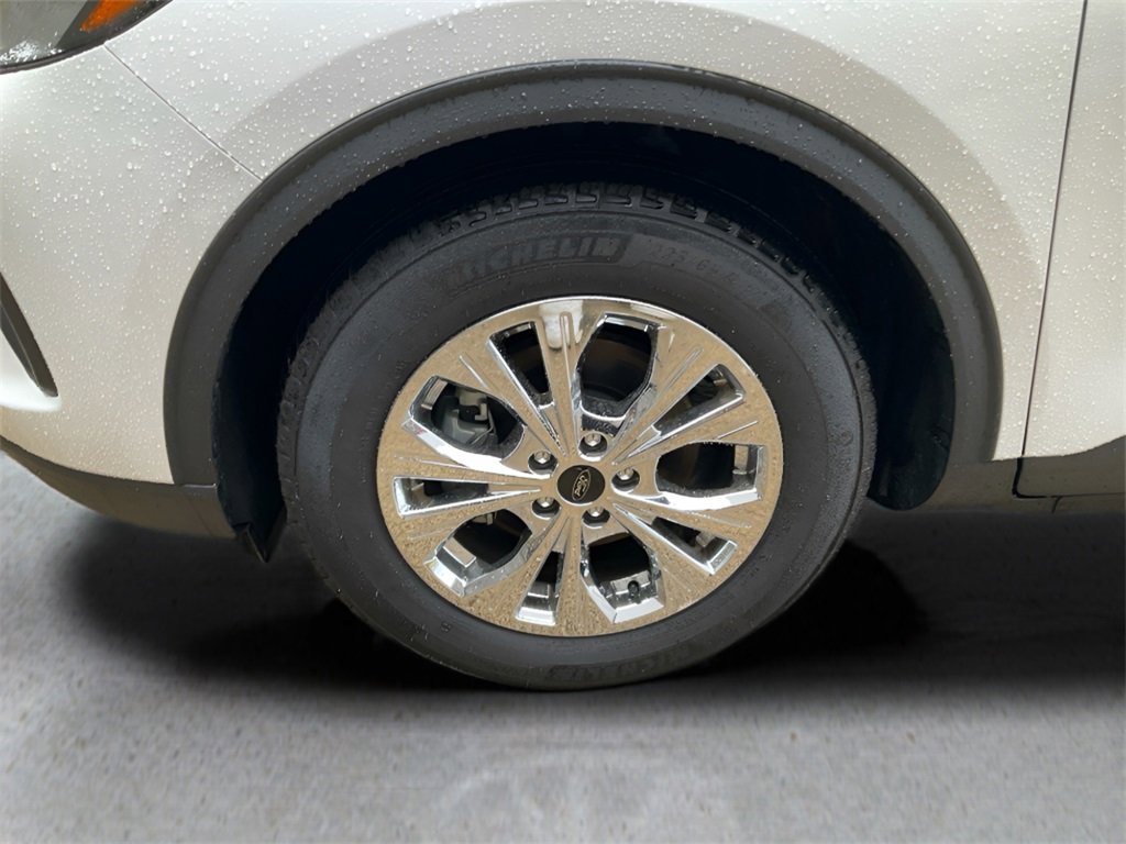 Used 2023 Ford Escape Active image 9