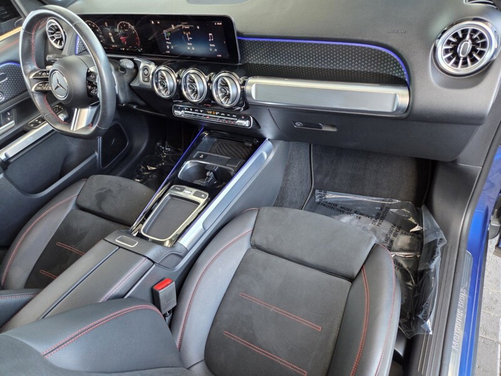 Used 2024 Mercedes-Benz GLB 250 image 20