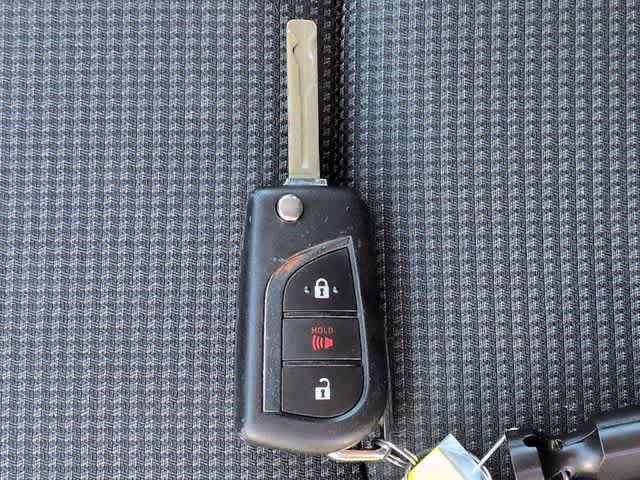 Used 2023 Toyota RAV4 LE FWD image 33