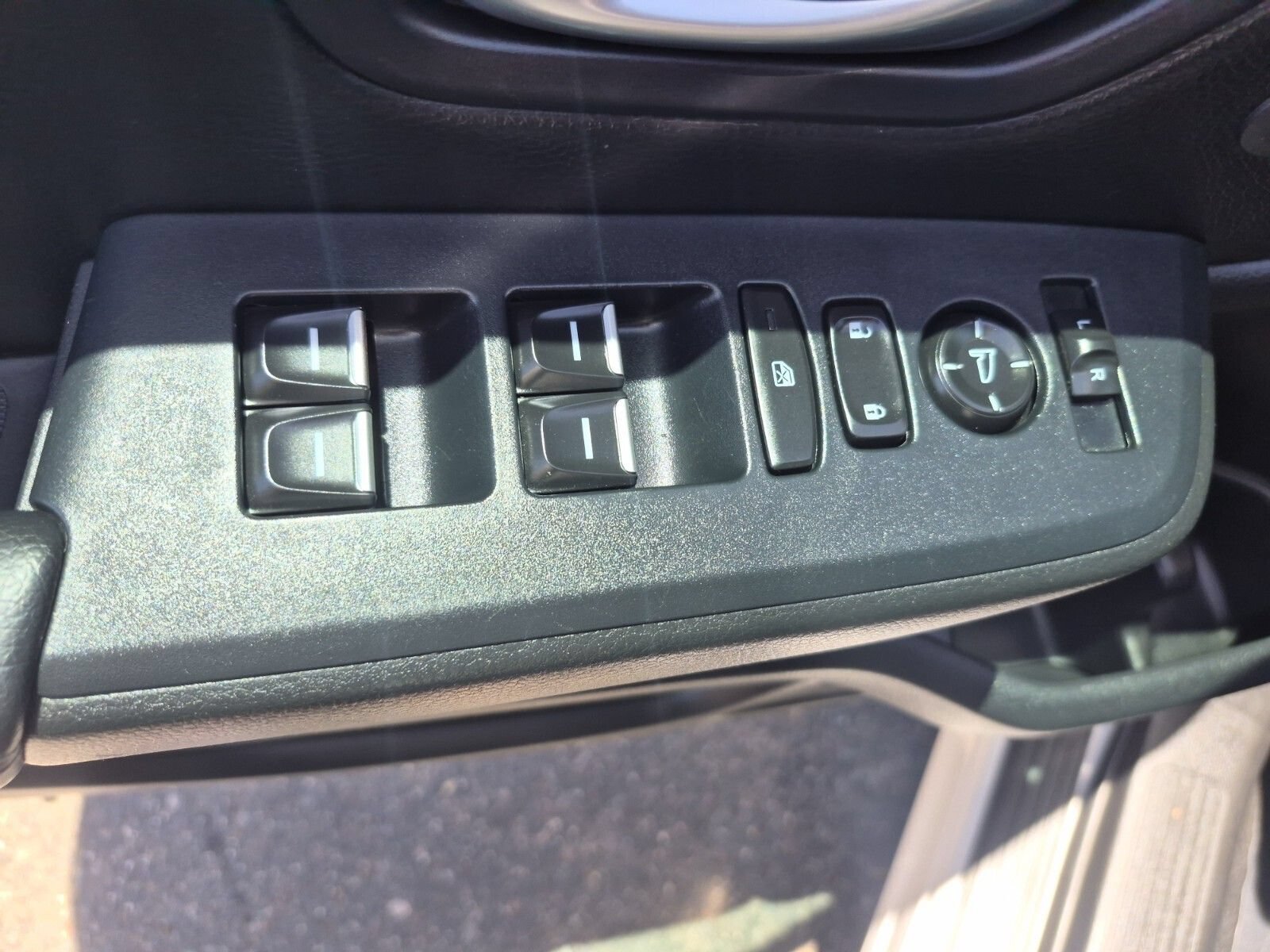 Certified 2025 Honda Pilot EX-L image 19