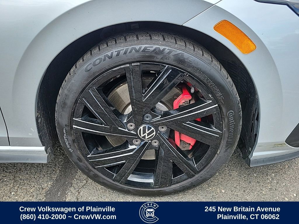 Certified 2022 Volkswagen GTI SE FWD image 19