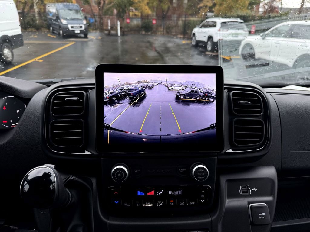 New 2026 RAM ProMaster 3500 w/ Premium Convenience Group image 20