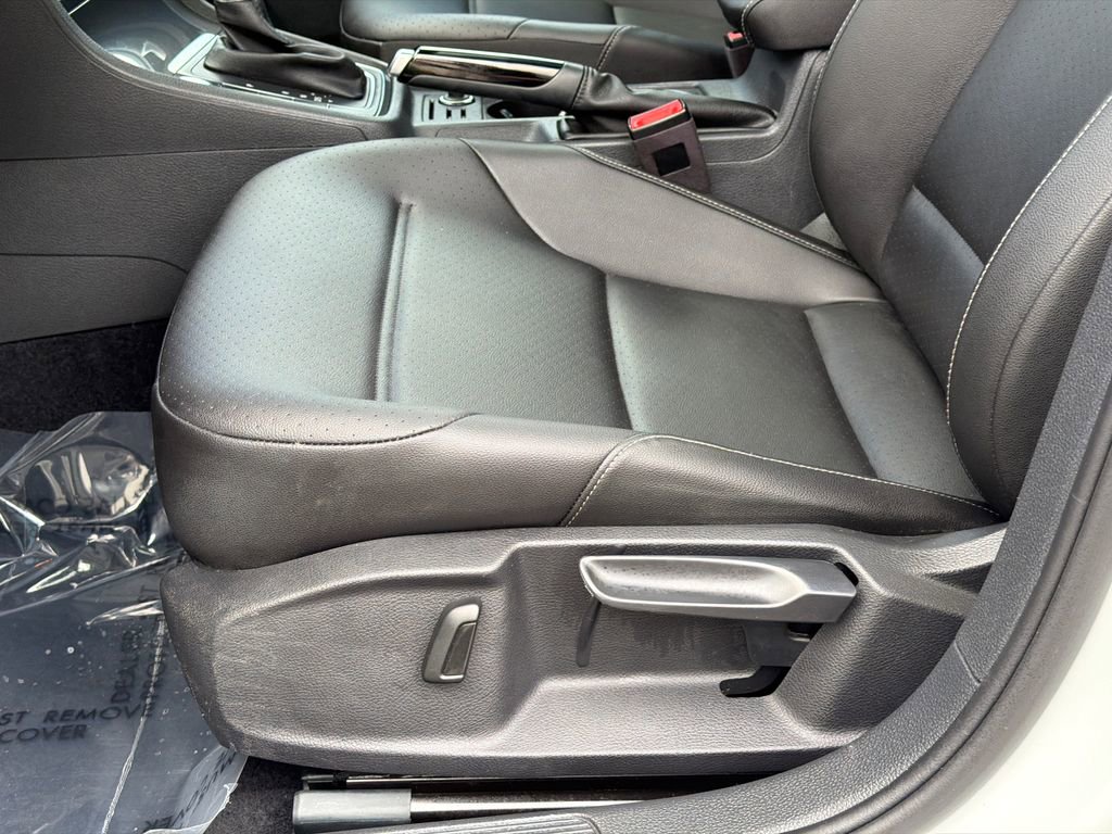Used 2018 Volkswagen Golf SE FWD image 16