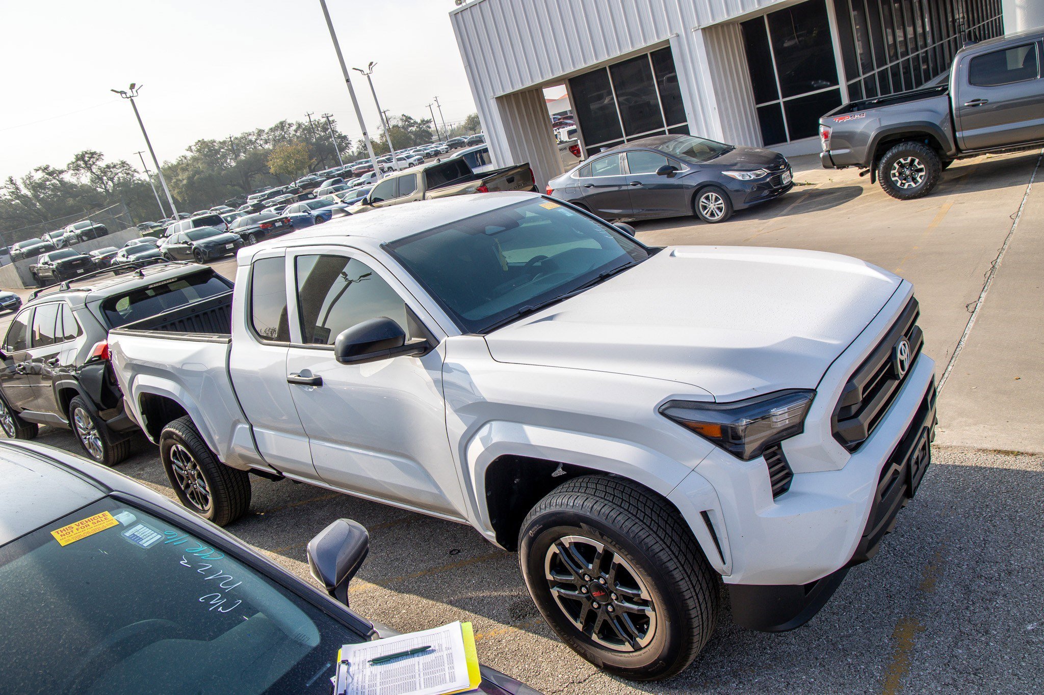 Used 2025 Toyota Tacoma SR image 7