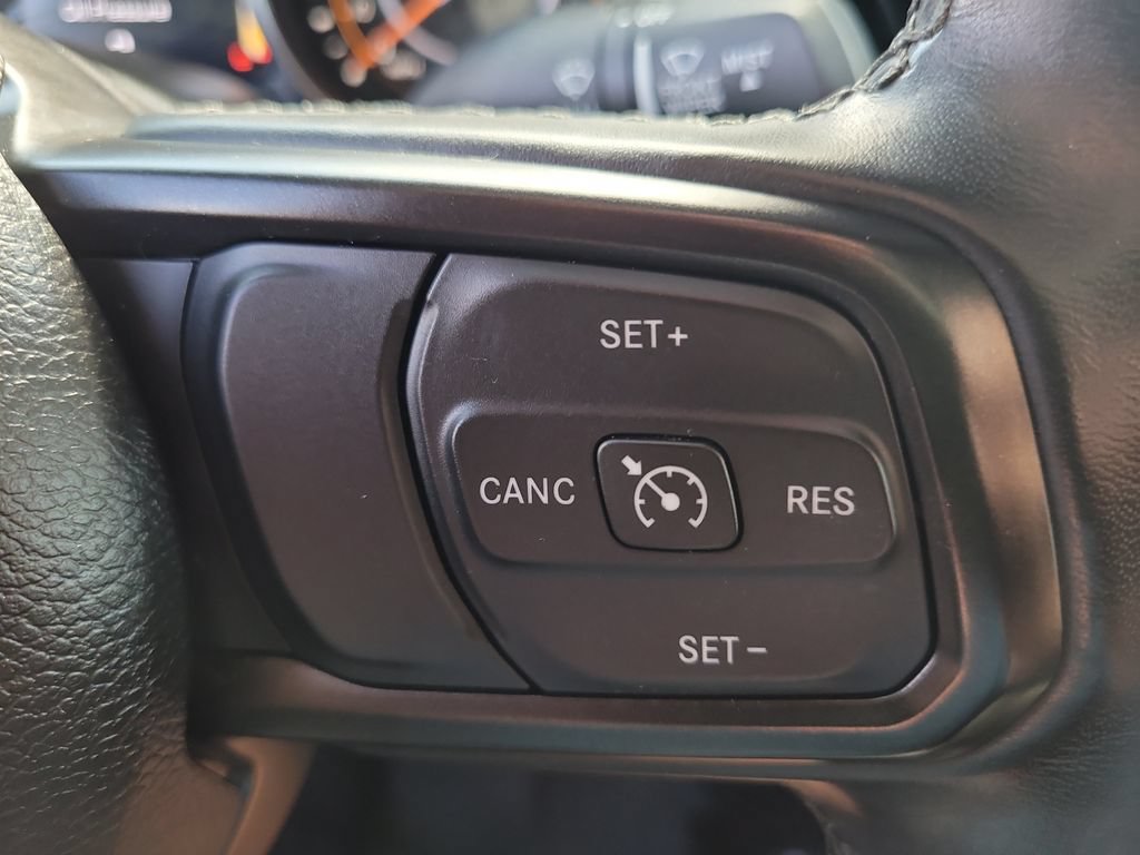 Certified 2022 Jeep Gladiator Sport AWD/4WD image 30