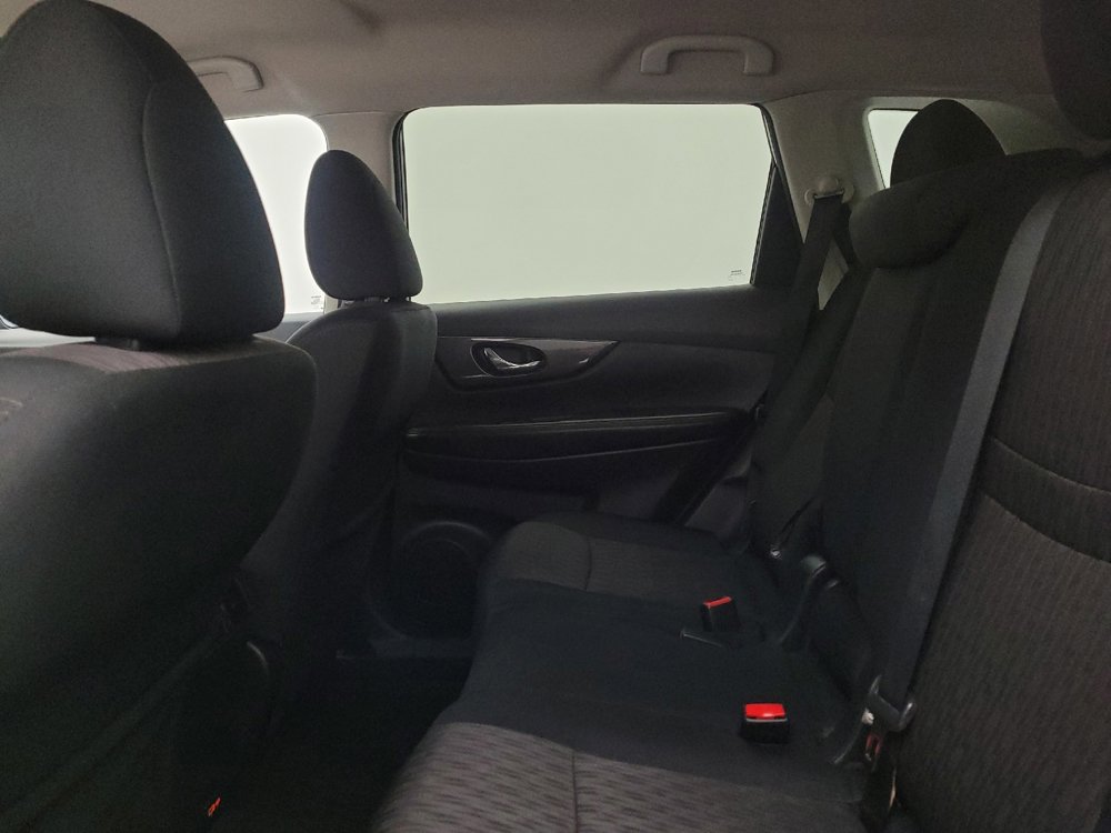 Used 2019 Nissan Rogue S w/ Special Edition Package image 18