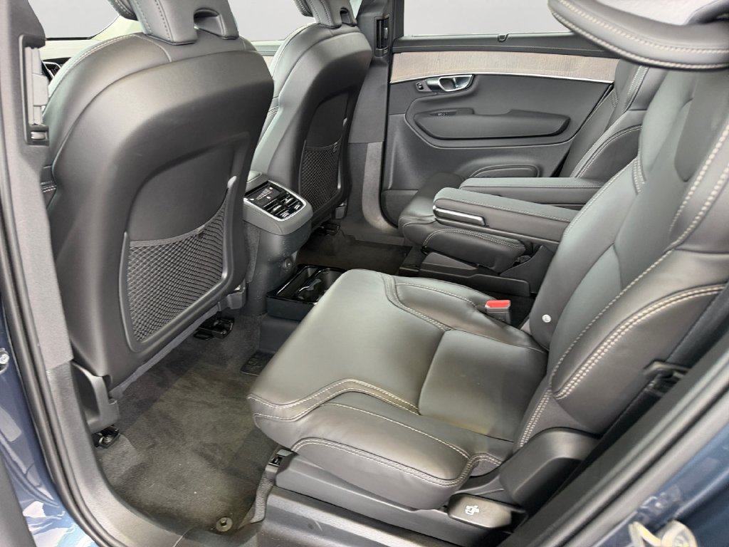 Certified 2026 Volvo XC90 B5 Ultra AWD/4WD image 12