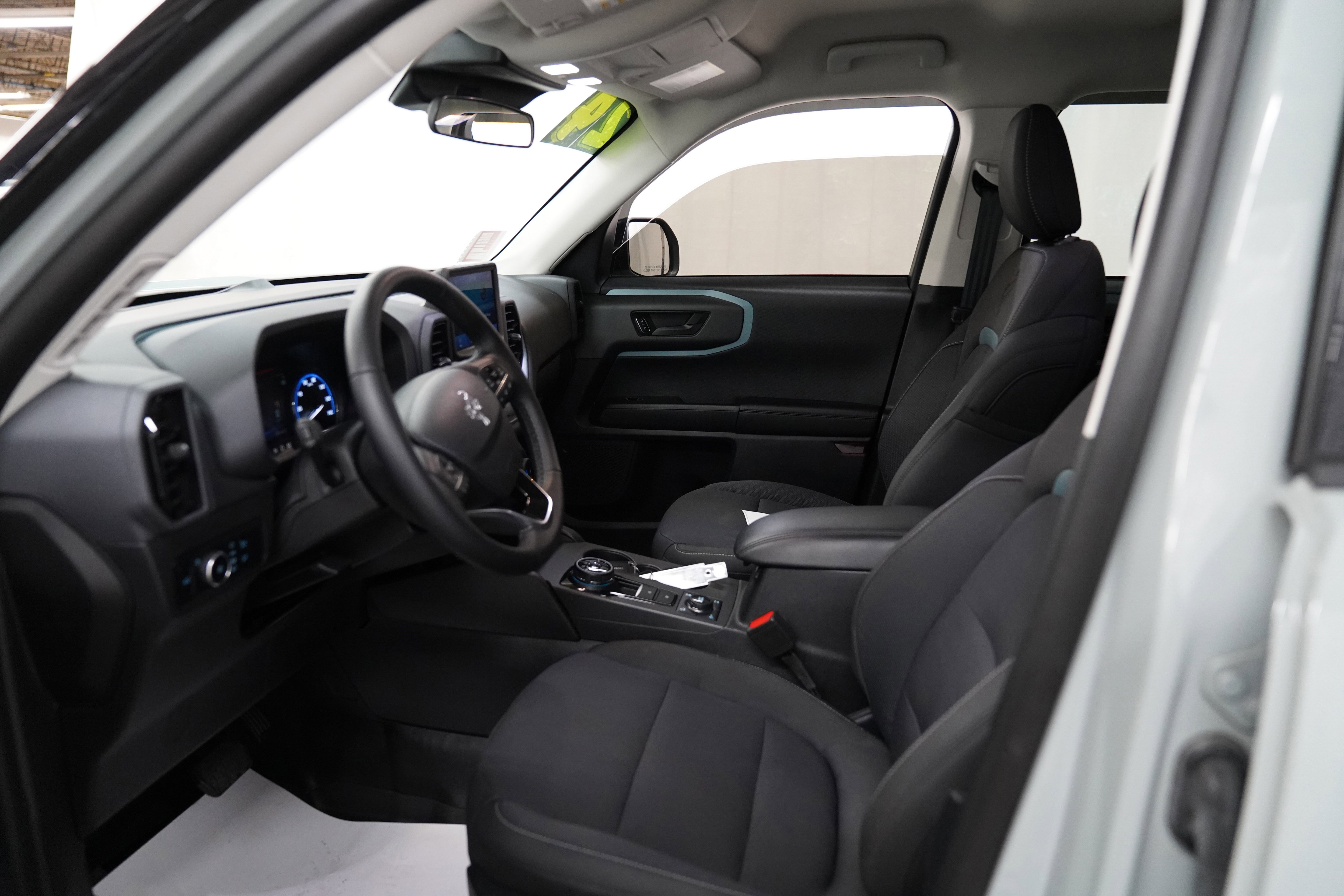 Used 2024 Ford Bronco Sport Badlands image 4