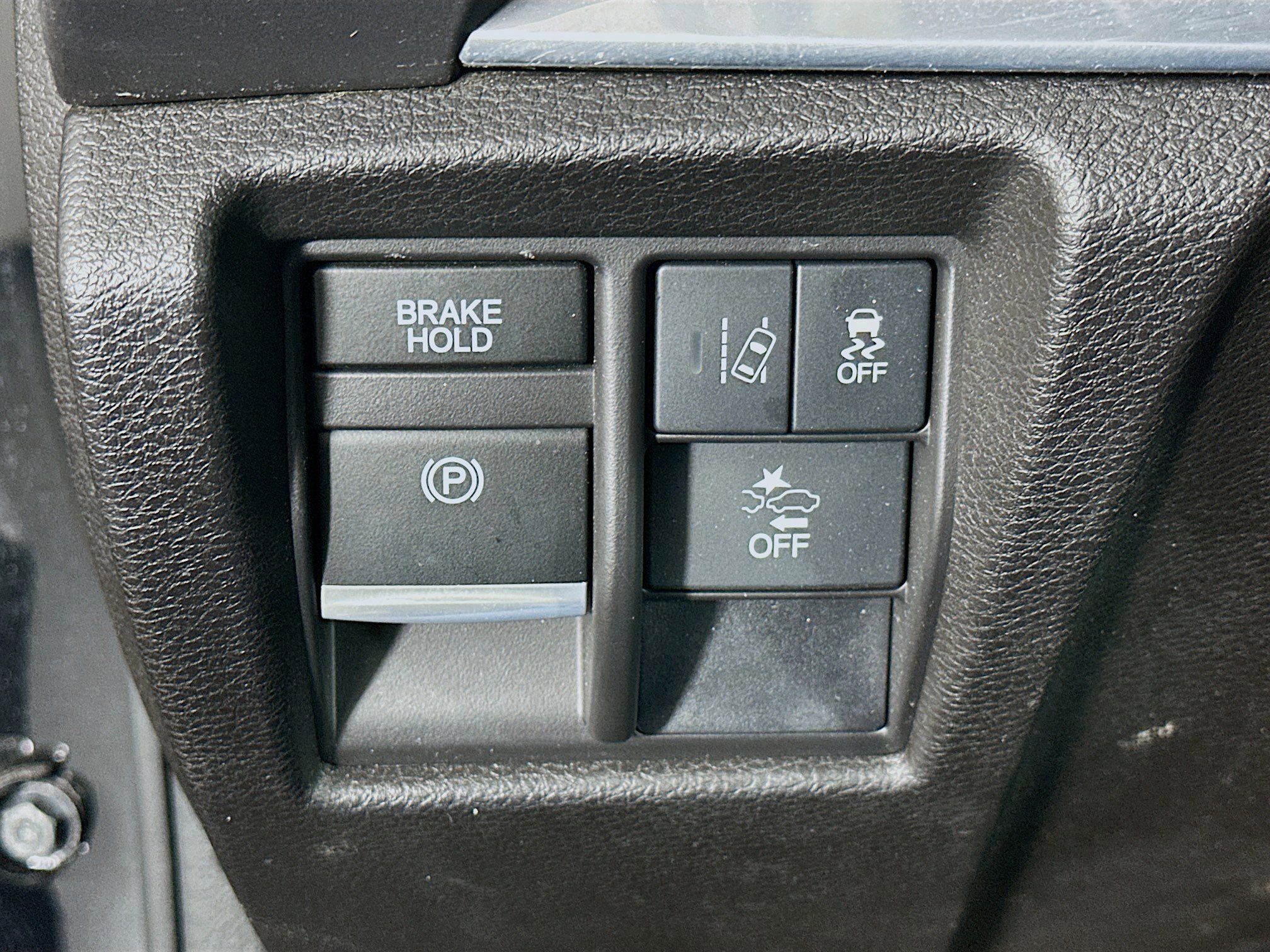 Used 2017 Acura MDX SH-AWD image 16