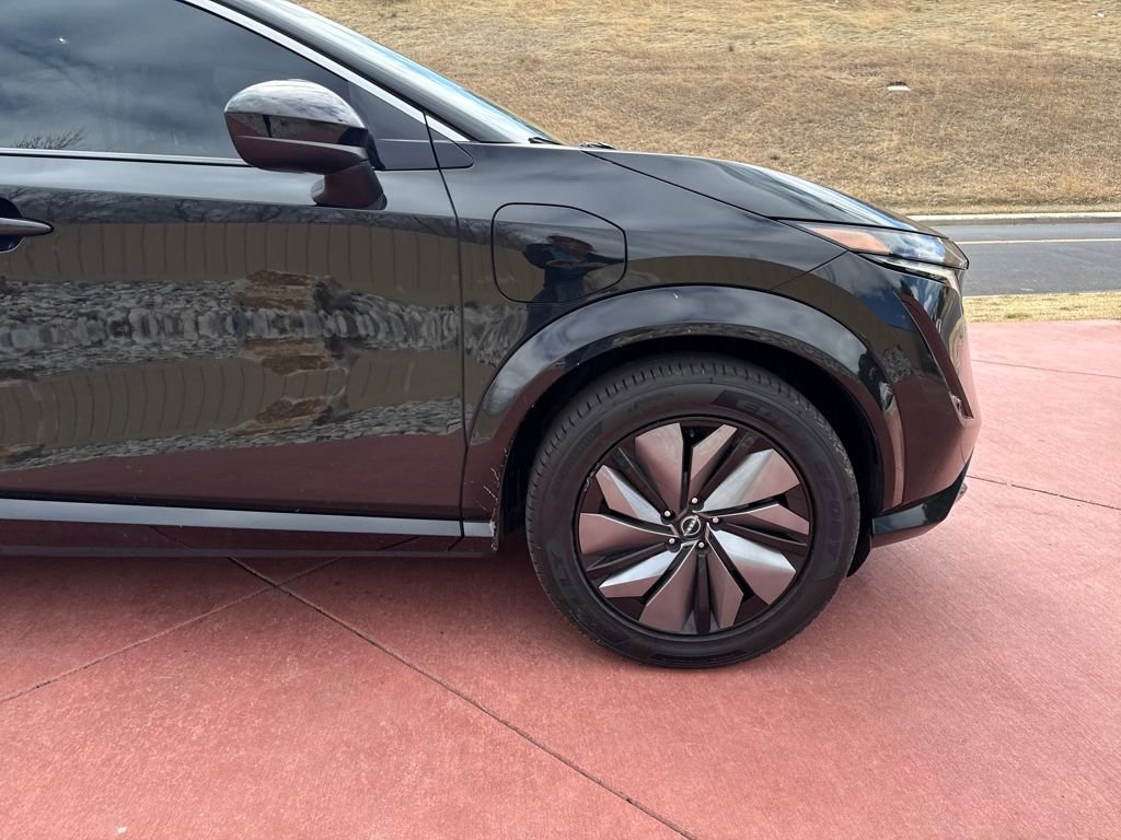 Used 2023 Nissan Ariya FWD image 32