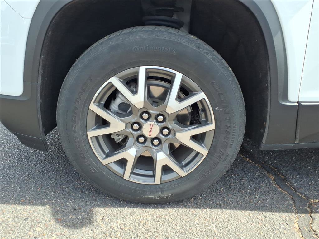 Used 2023 GMC Acadia SLE w/ Driver Convenience Package image 9