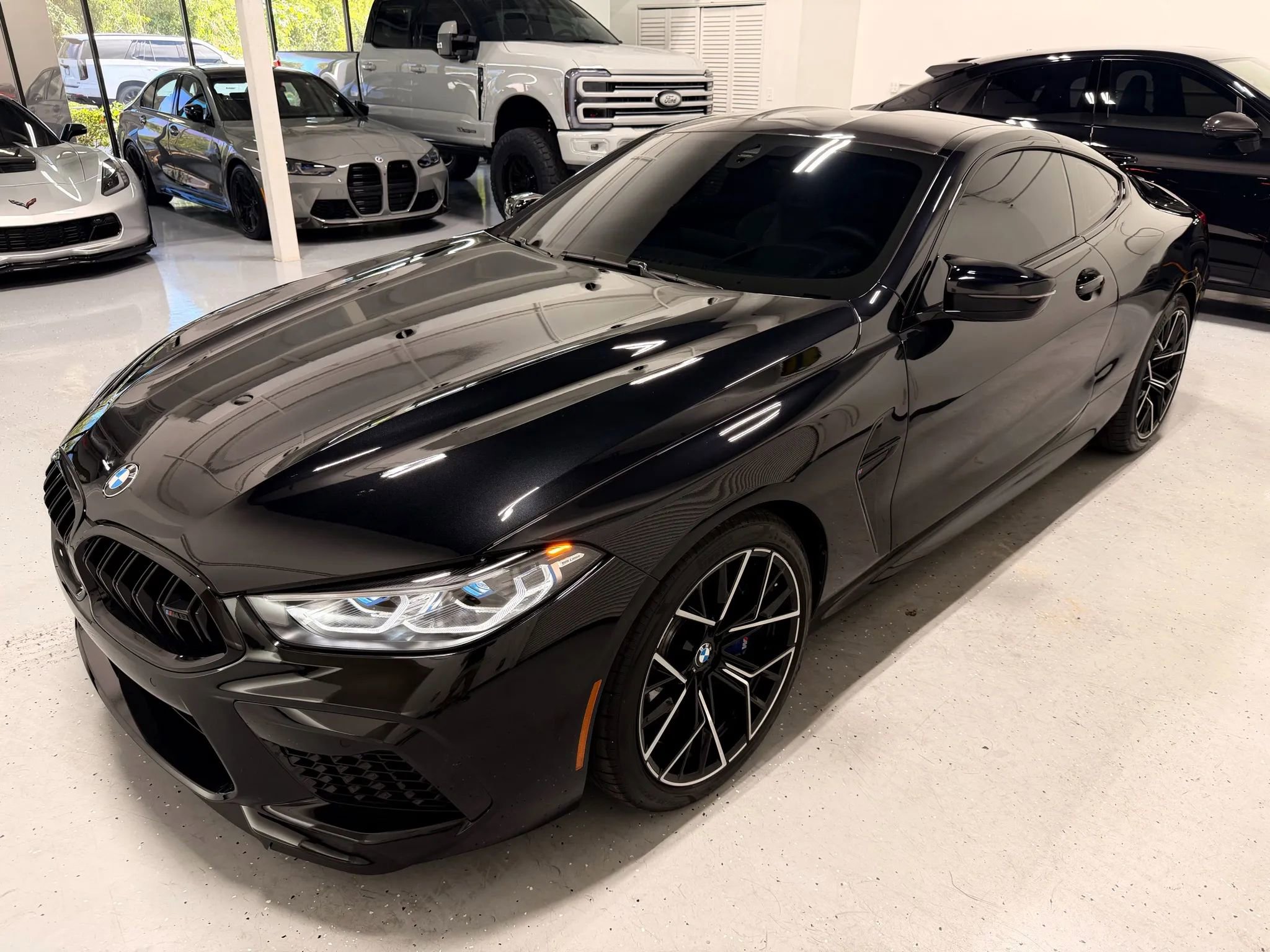 Used 2025 BMW M8 Competition image 4