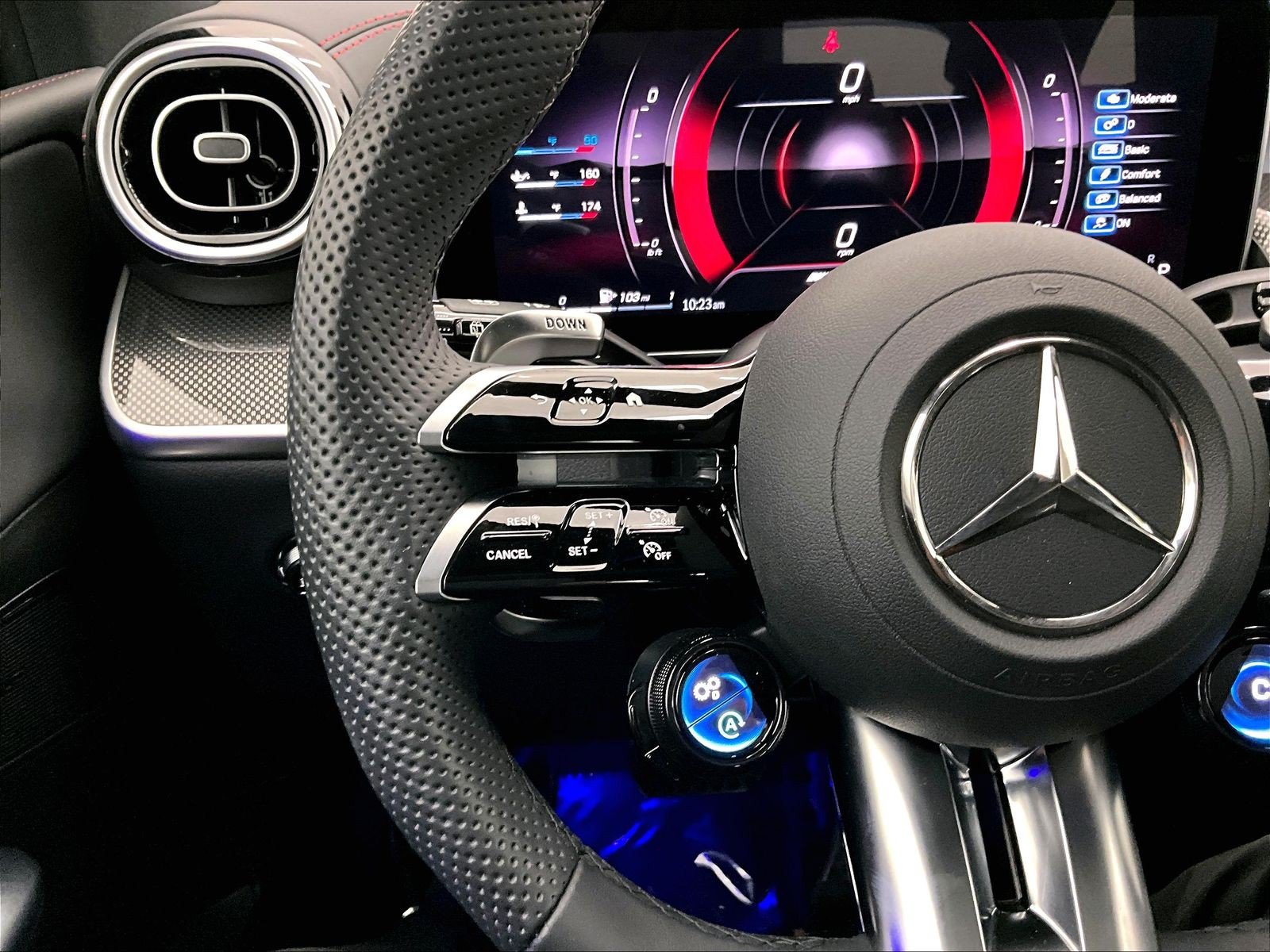Used 2026 Mercedes-Benz GLC 43 AMG 4MATIC image 21